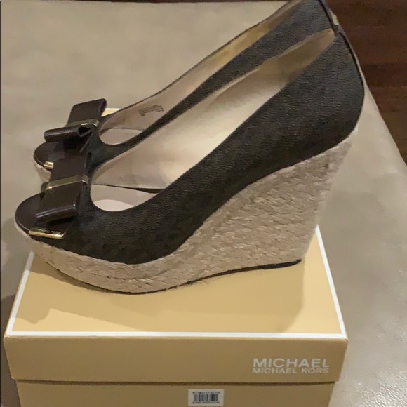 Wedges - Picture 2 of 4